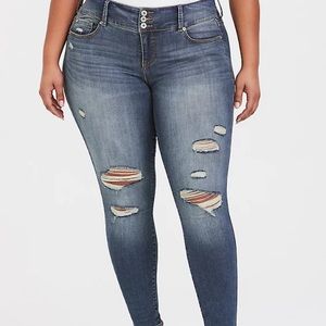 Plus size torrid ripped Jeggings